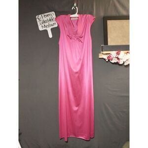 Vintage JCPenney nightgown medium
